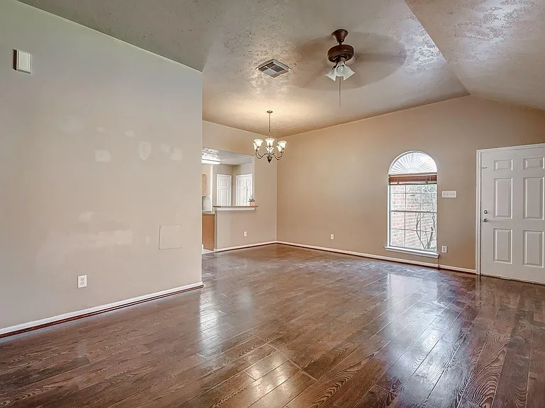 3906 Portman Glen Ln — Photo 7