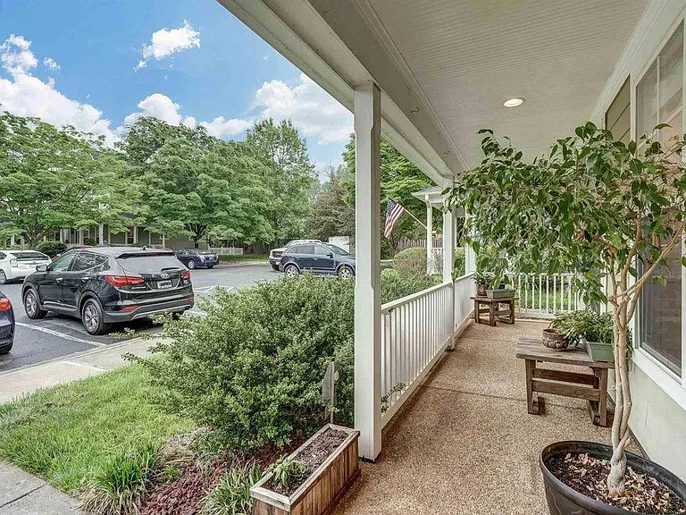 230 Remington Pl — Photo 4
