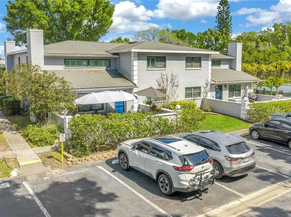 5861 Calais Blvd N APT 1, Saint Petersburg, FL 33714