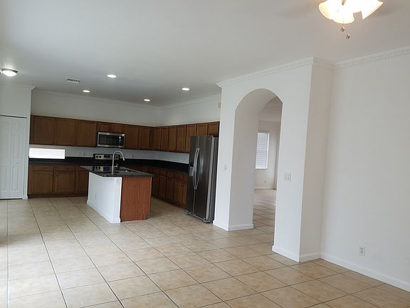 Family room to Kitchen