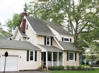 220 Brooklawn Dr, Rochester, NY 14618