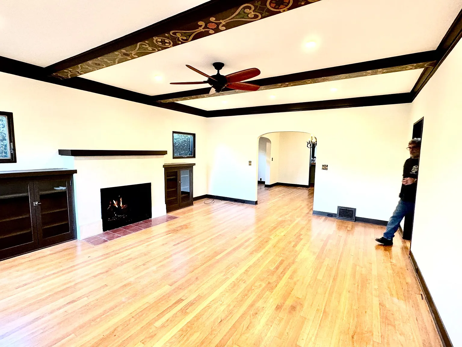 2 bed, 1550 sqft, $6,850 — Photo 2