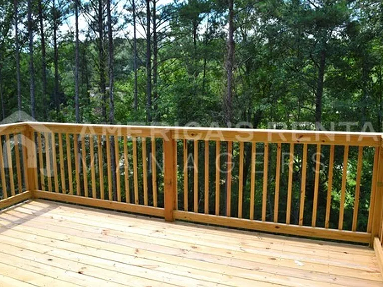3764 Creekside Way — Photo 11