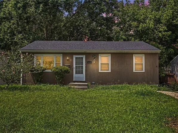 8026 NE 50th St, Kansas City, MO 64119