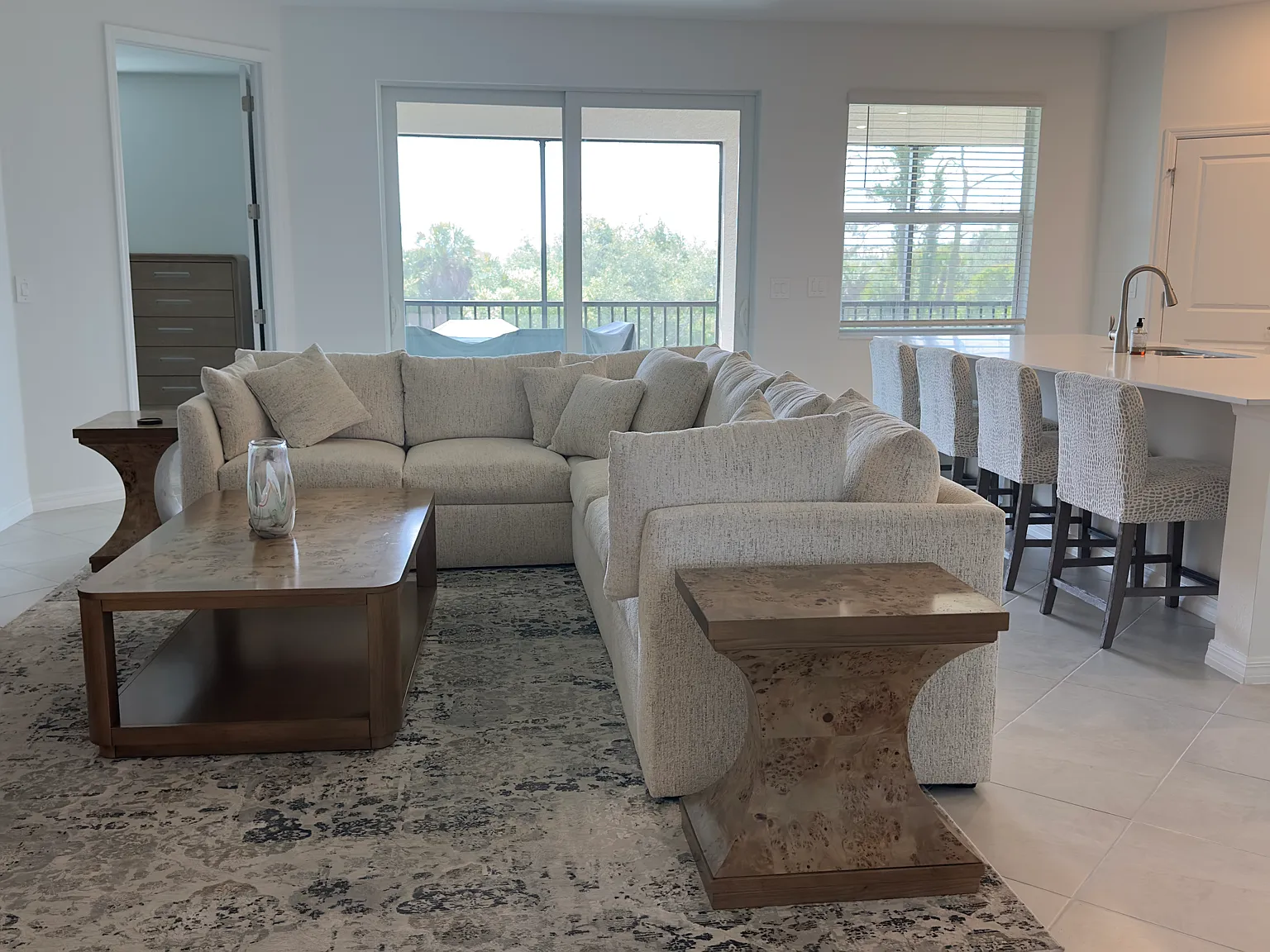 3 bed, 2291 sqft, $3,500 — Photo 2