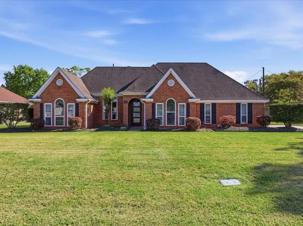 2807 Bear Trl, Orange, TX 77632