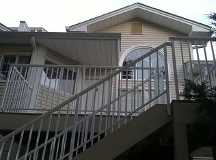 70 Academy Ct, Bedminster, NJ 07921