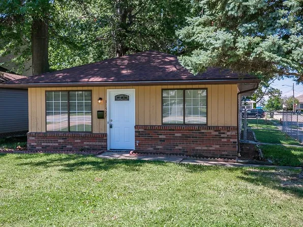 31527 Lake Shore Blvd, Willowick, OH 44095