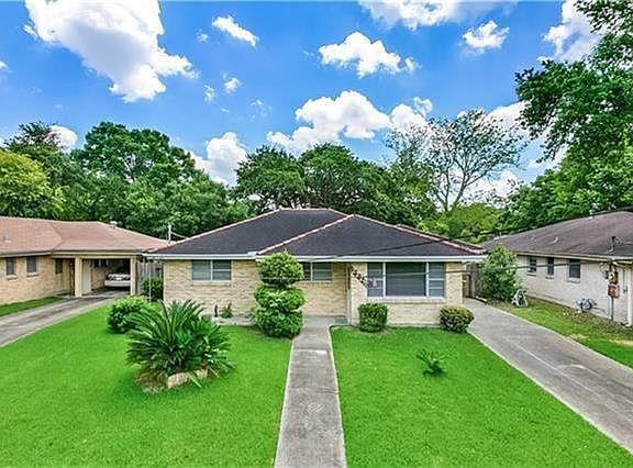 2nd image of 2228 Hyman Pl