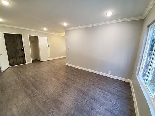 3rd image of 4005 W 1st St APT 2