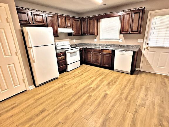 4th image of 2826 Wimberly Dr SW