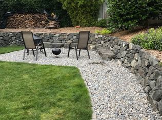 2308 Oak Dr, Steilacoom, WA 98388