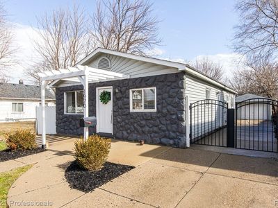 1970 Romeo St, Ferndale, MI, 48220