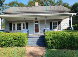 220 J St, Greer, SC 29651