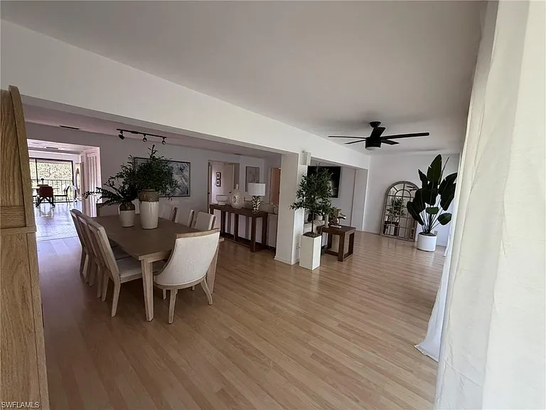 576 Retreat Dr #201 — Photo 21