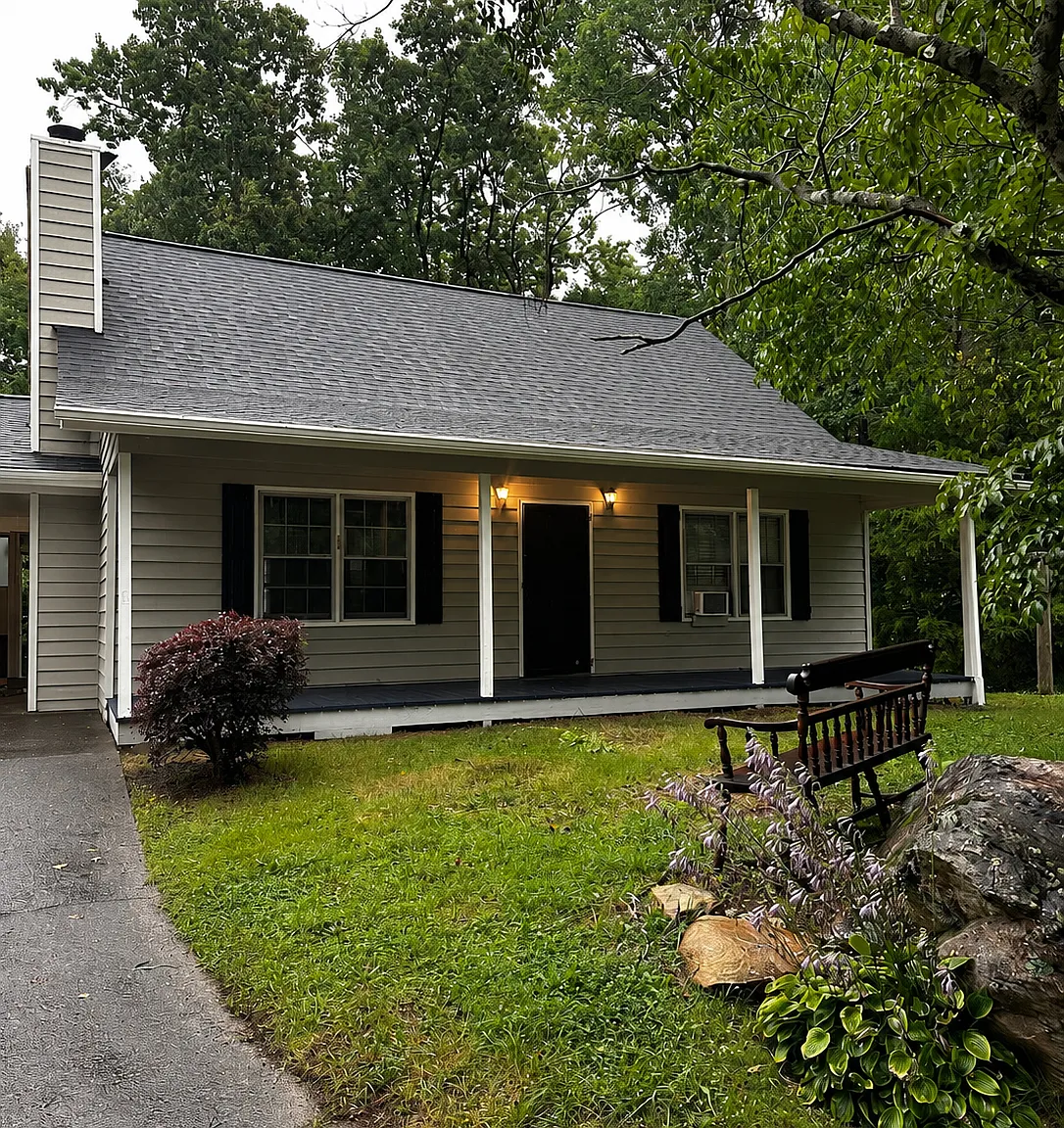 3 bed, 1344 sqft, $1,988 — Photo 1