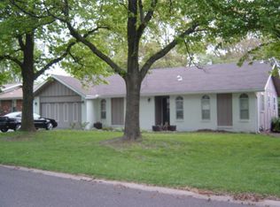 1019 S Paula Ave, Springfield, MO 65804