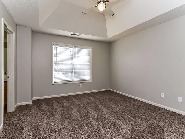 4323 Chesapeake Trce NW — Photo 10
