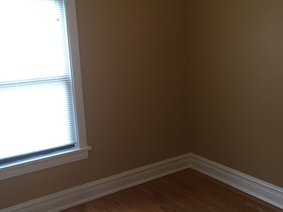 2nd image of 922 Wesley Ave APT 3
