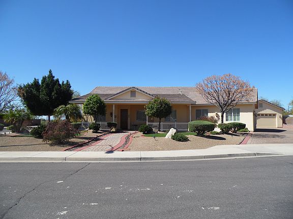 3rd image of 1346 N 69th Pl