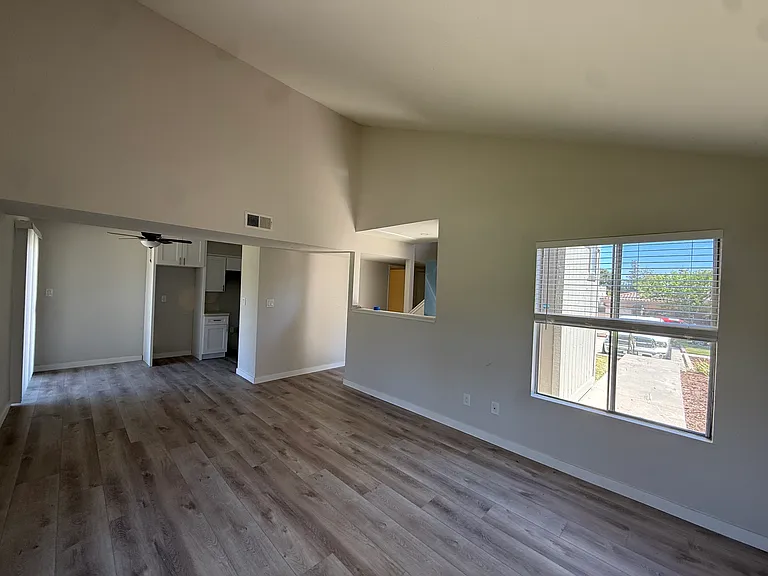 9905 El Camino Real #11 — Photo 5