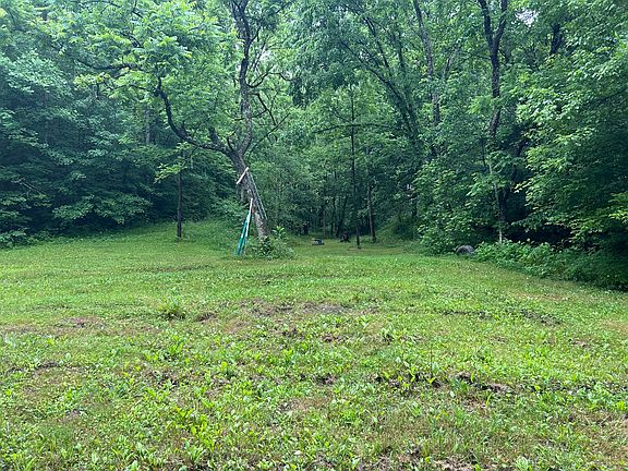 5th image of 524 Barger Hollow Rd