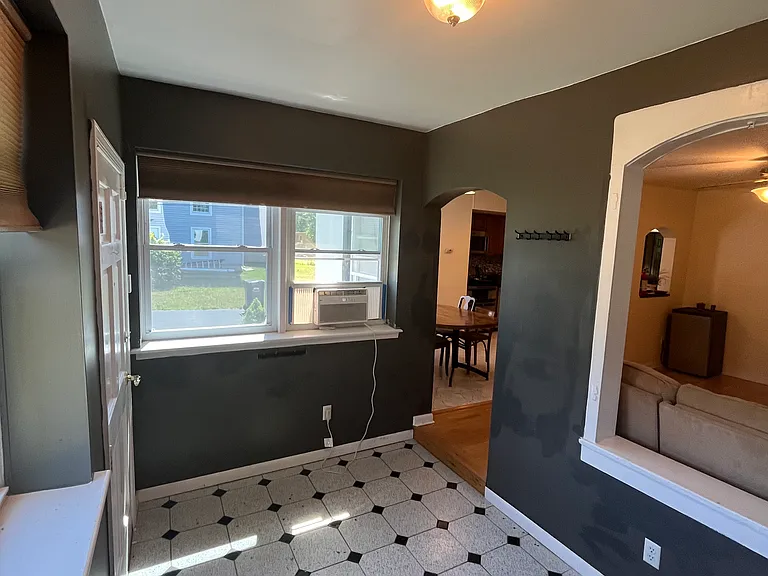 78 School St — Photo 12