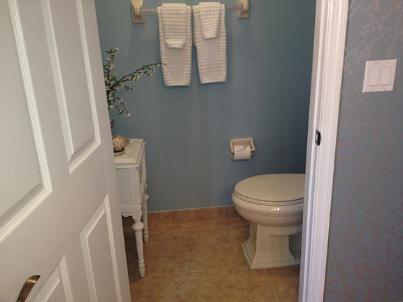 2nd image of 6391 Lennox Ln