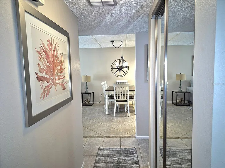 50 Woodlake Pl #50 — Photo 4