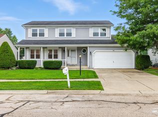 105 Abbeywood Cir, Streamwood, IL