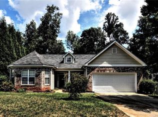 1581 Hawthorne Dr, Indian Trail, NC 28079