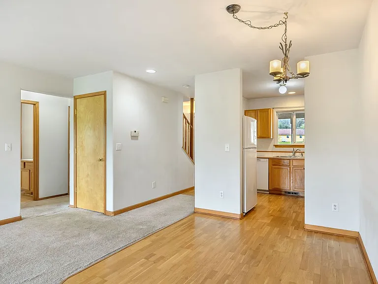90560 Logan Rd ~ Meiners 26-0215DME01 — Photo 15