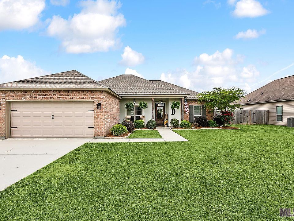 1st image of 28307 Lake Bruin Dr
