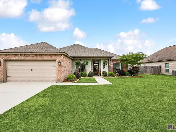 28307 Lake Bruin Dr, Livingston, LA 70754