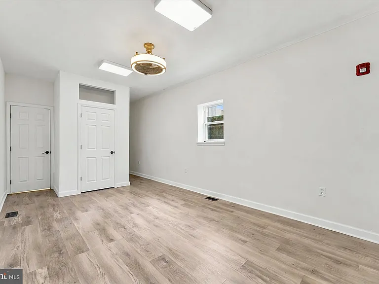 1931 W Passyunk Ave #1 — Photo 10
