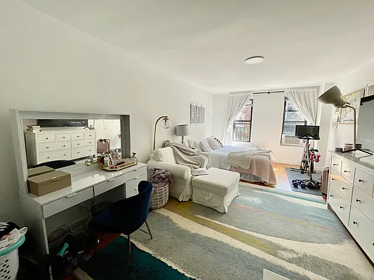 Rented by SP Brokerage Inc | media 5