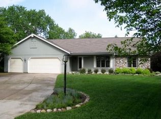3909 S Woodhill Ct, New Berlin, WI 53151