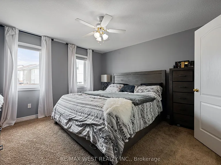 124 Parkinson Cres #70 — Photo 16