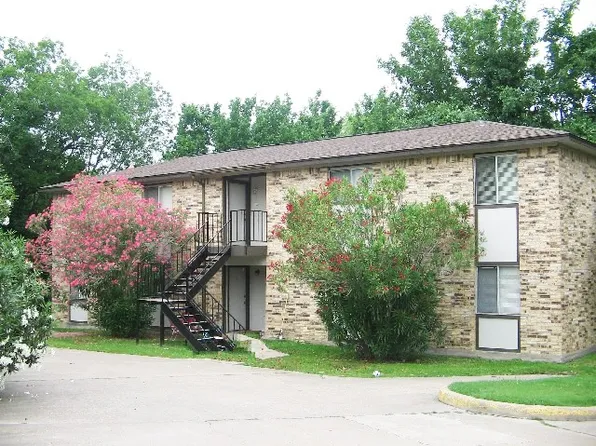 2003 Longmire Ct APT 10, College Station, TX 77840
