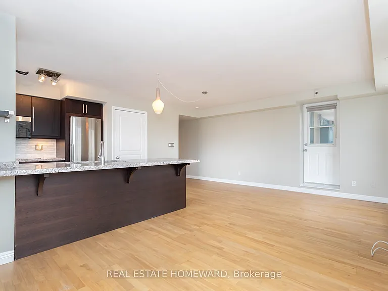 1765 Queen St E #413 — Photo 2