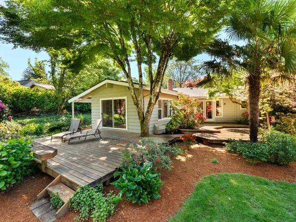 2405 Knaus Rd, Lake Oswego, OR 97034
