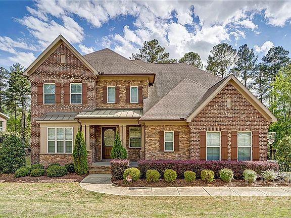 2nd image of 16621 Doves Canyon Ln