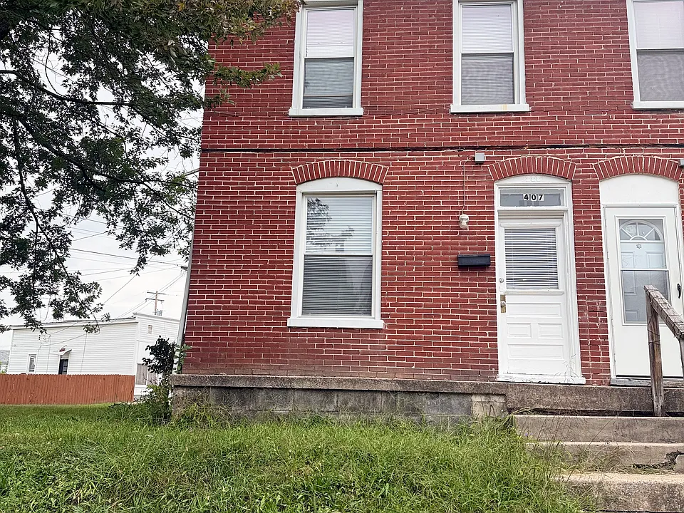 407 McDowell Ave #407