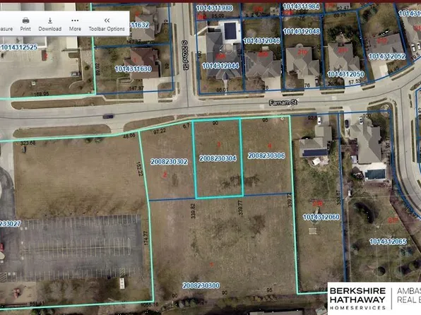 20175 Farnam St, Elkhorn, NE 68022