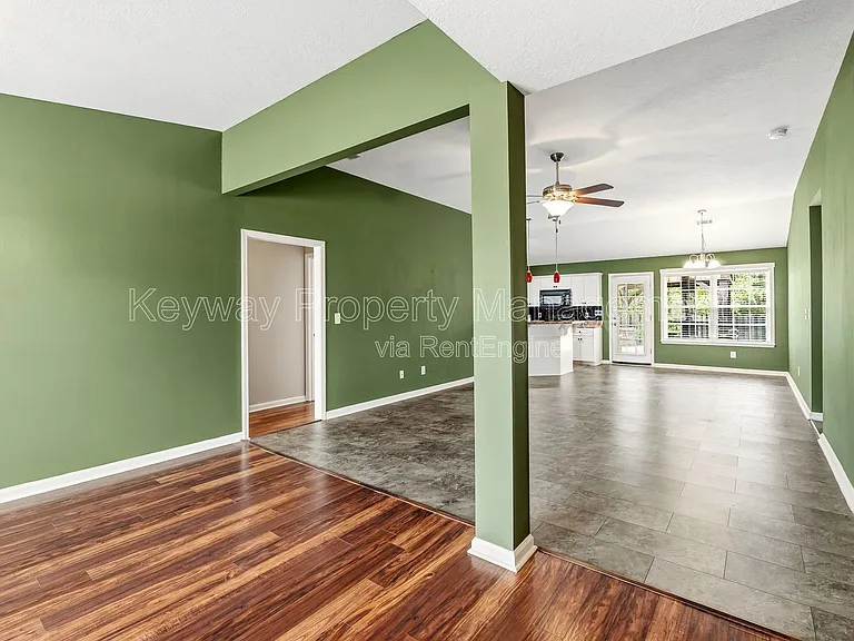 3124 Saint Charles Ave — Photo 4