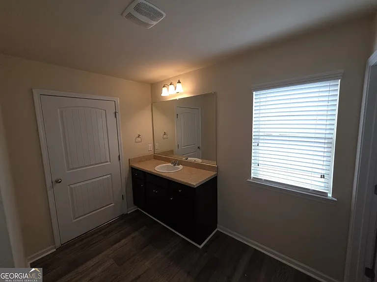 326 Lauren Dr — Photo 19