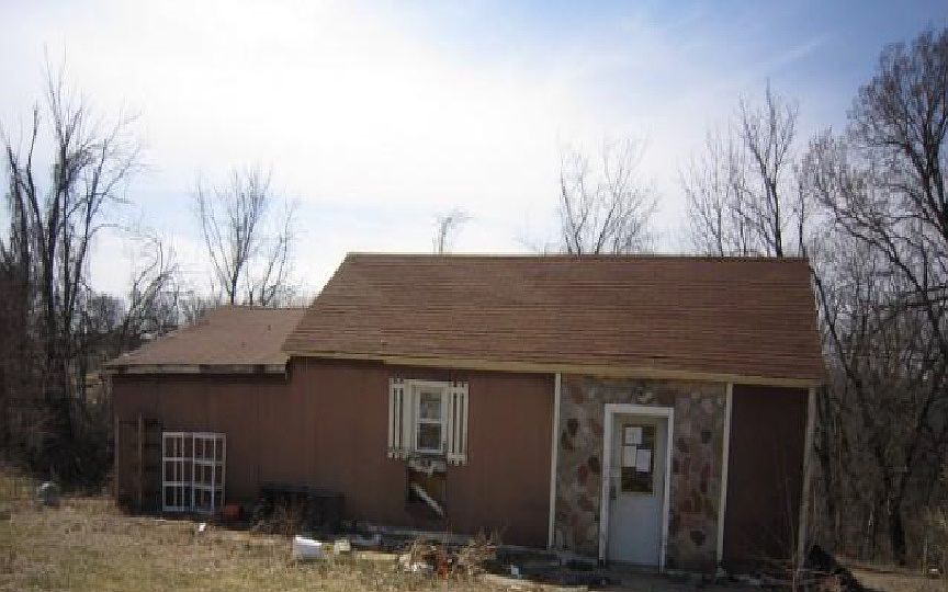 1st image of 2100 Benton St