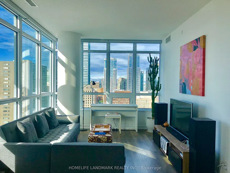 365 Church St #2711 — Photo 4