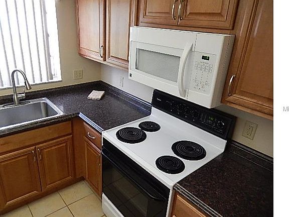 3rd image of 2444 Clubhouse Dr Unit 106
