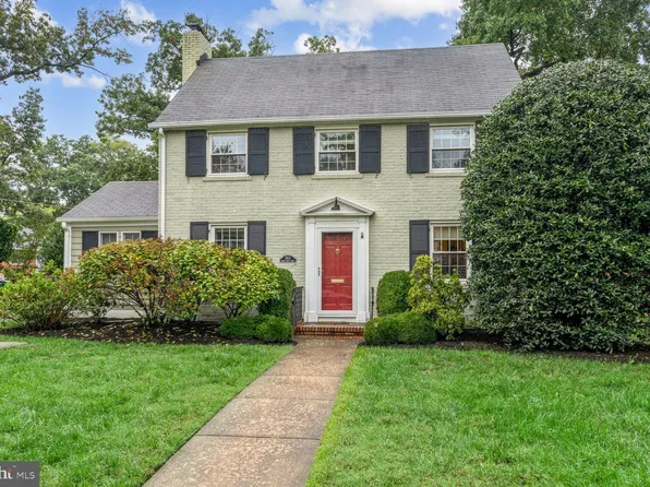 2811 Ridge Road Dr, Alexandria, VA 22302